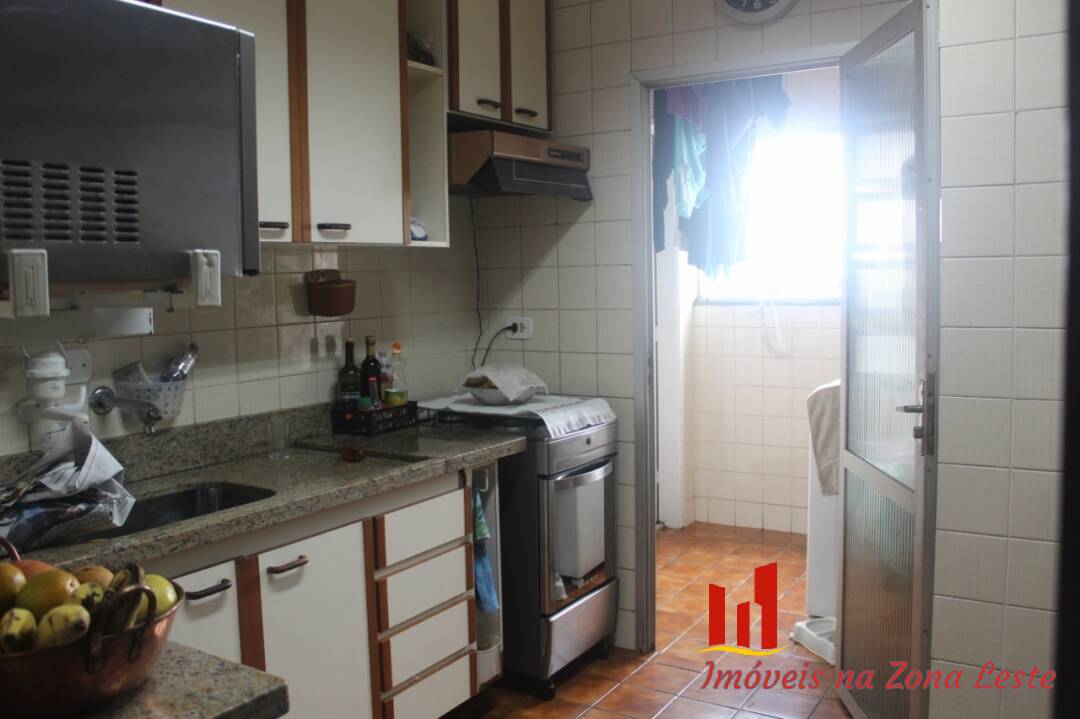 Apartamento à venda com 4 quartos, 75m² - Foto 3