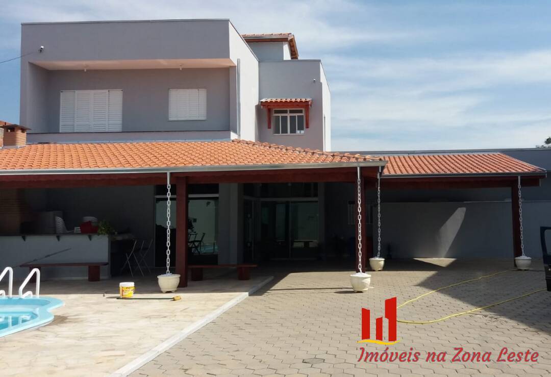 Casa à venda com 2 quartos, 600m² - Foto 1